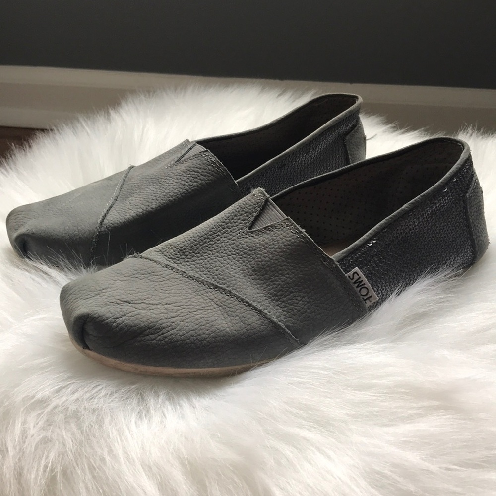Grey toms with sequins